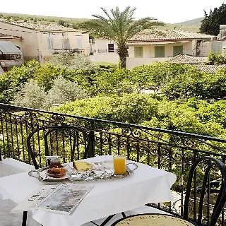 Hotel Galaxidi فندق