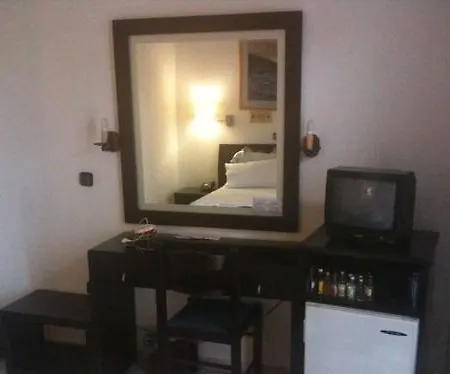 호텔 Hotel Galaxidi 2*